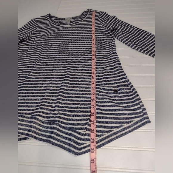 Múltiples women's striped top size (M) - Picture 8 of 12